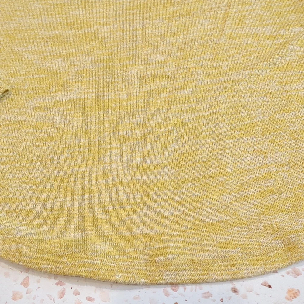 Old Navy | Golden Yellow Pullover Lightweight Sweater Long Sleeves | L